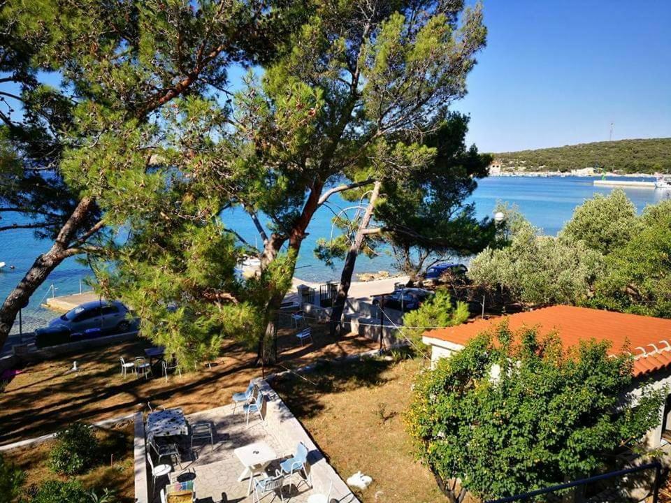 Seaside Dunka Martinscica (Cres)